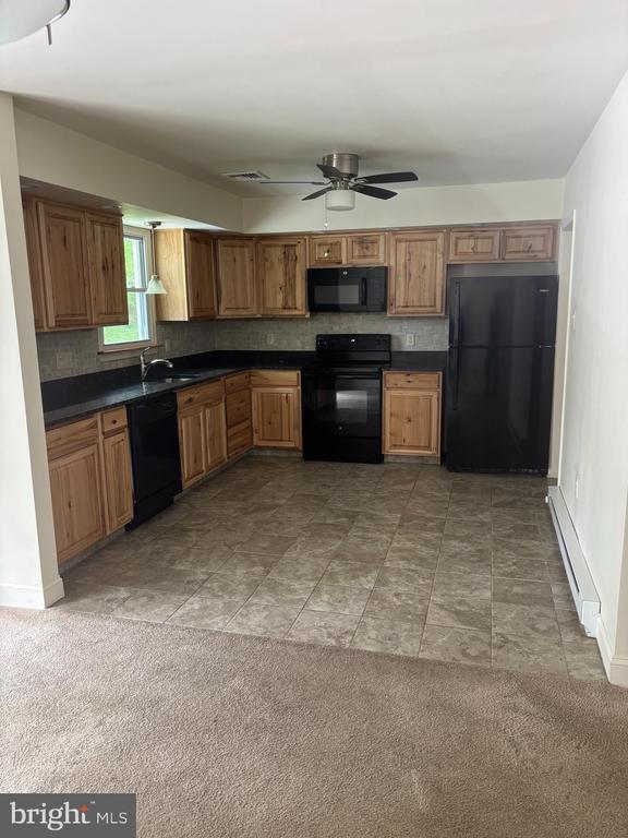 Building Photo - 2435 Welsh Dr