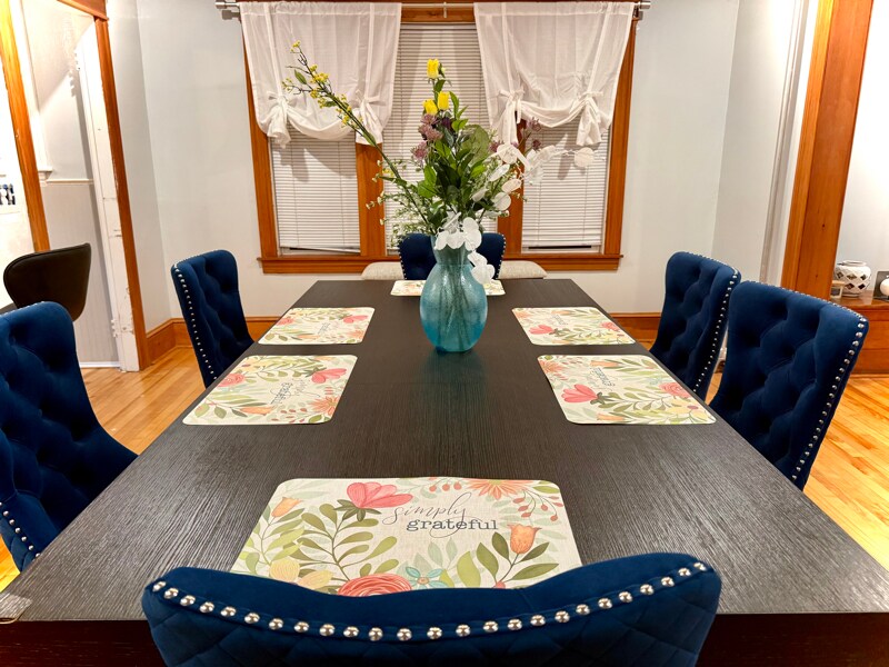 Building Photo - 799 Pleasant St