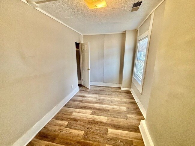 Building Photo - Portland Neighborhood - 3 Bedroom 1 Bath House