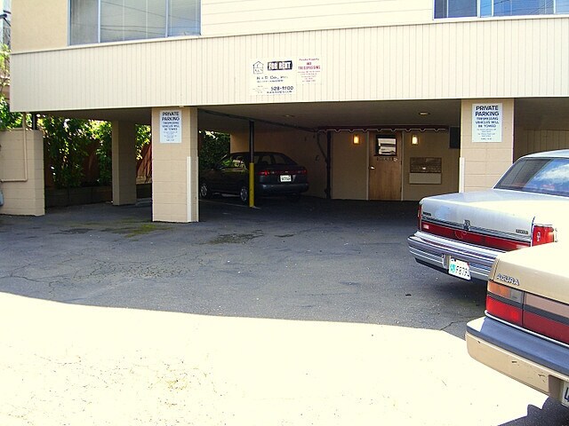 Building Photo - 1-bdr just blocks from Downtown Berkeley