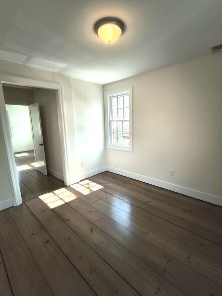 Building Photo - 7 East St