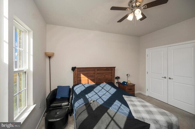 Building Photo - 7977 Independence Dr