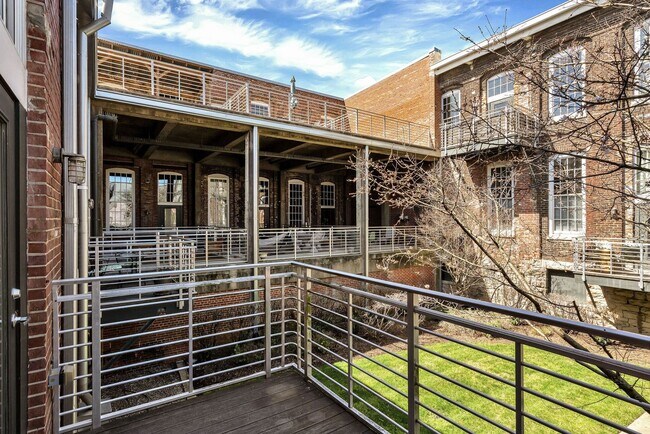 Building Photo - 1350 Rosa L Parks Blvd