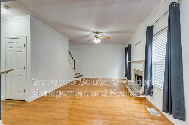 Building Photo - 1024 Belcor Dr