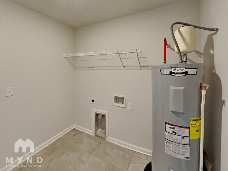 Building Photo - 118 Dasher Dr