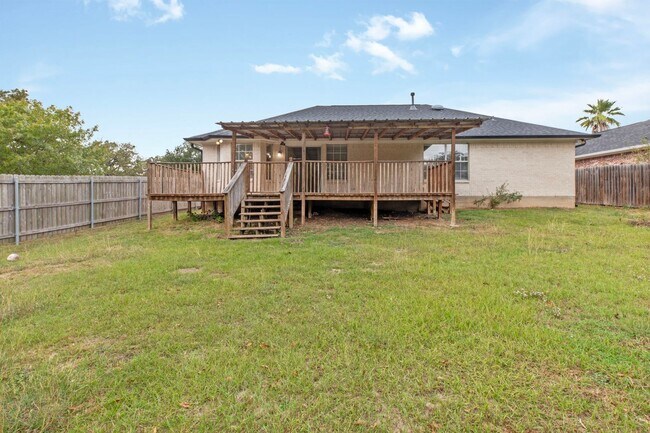 Building Photo - 2511 Westwood Main Dr