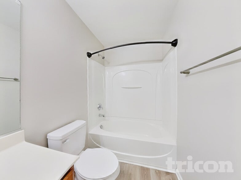 Building Photo - 1011 Ronald Rd