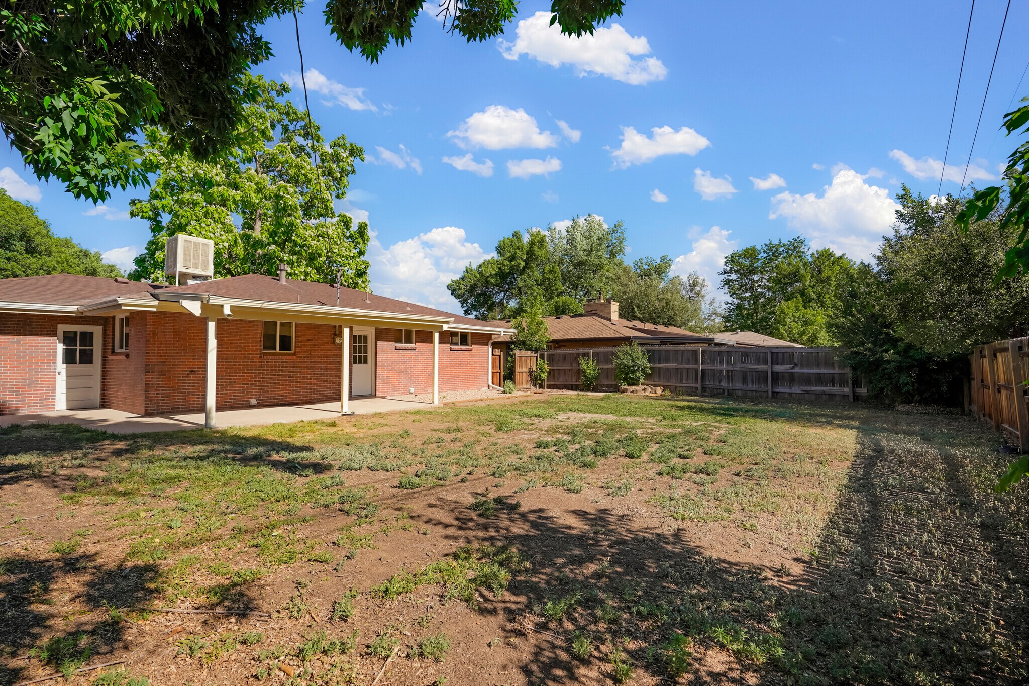 Building Photo - 6023 Holland St