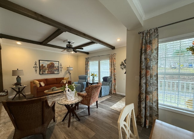 Building Photo - 123 Pete Mann Rd