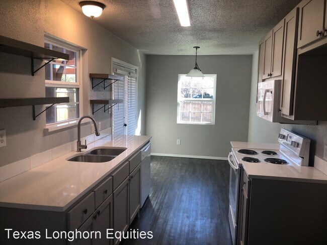 Primary Photo - 1053-1055 Cottonwood Trail