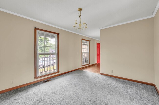 Building Photo - 532 Brentwood Cir