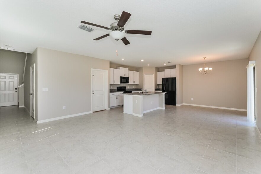 Building Photo - 4536 Eternal Prince Dr