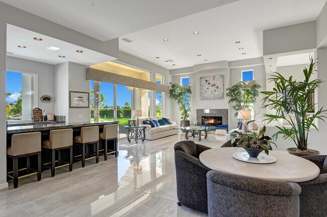 Building Photo - 336 Tomahawk Dr