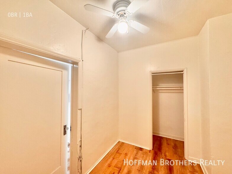 Building Photo - 608 S Dunsmuir Ave