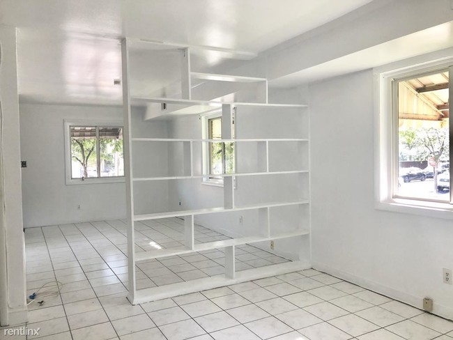 Building Photo - 3 br, 2 bath House - 1225 Queen St