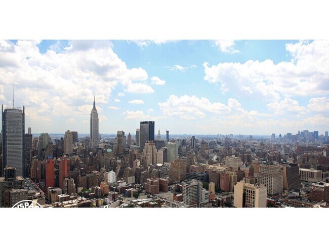 Building Photo - 640 W 42nd St
