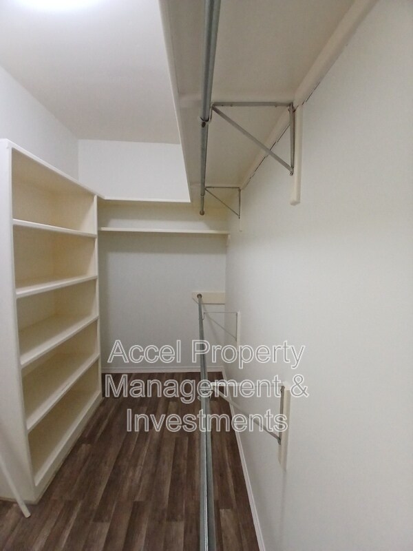 Building Photo - 128 San Jacinto St