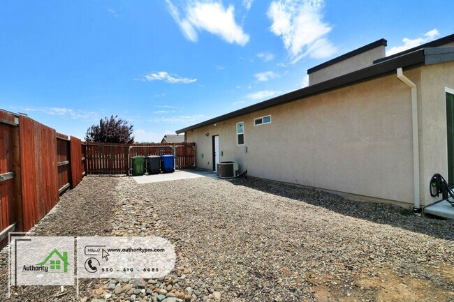 Building Photo - 4768 Lower Springs Rd