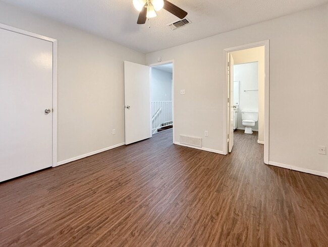 Building Photo - Stylish 2-Bedroom Townhome with Private Patios & Modern Finishes in Burleson, TX