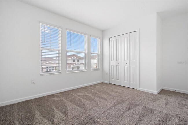 Building Photo - 1028 Holden Wy