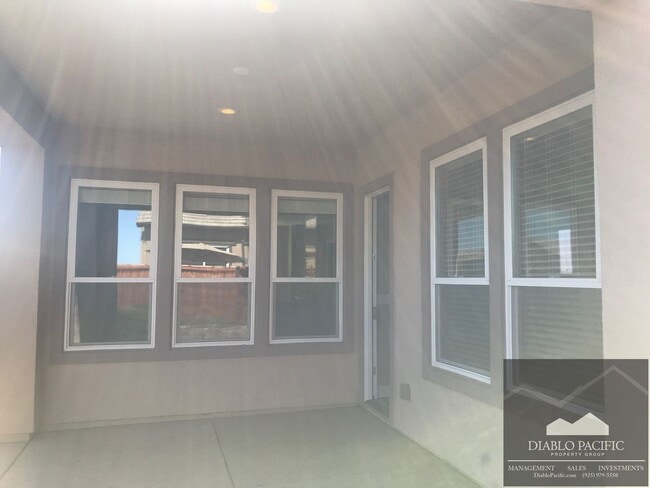 Building Photo - EXPERIENCE TRILOGY AT THE VINEYARDS LIFE ON A VINEYARD