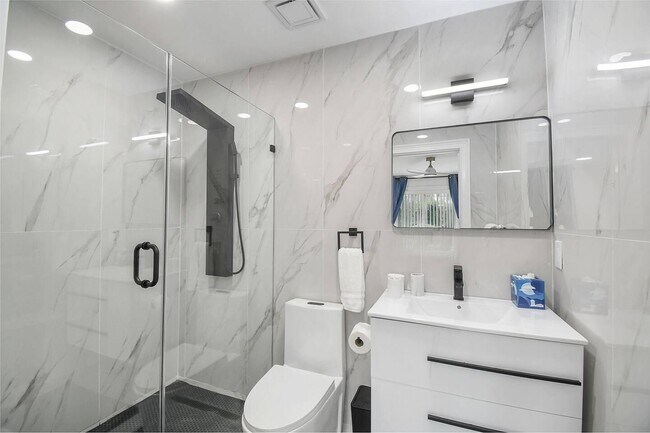 Building Photo - 12231 Areaca Dr