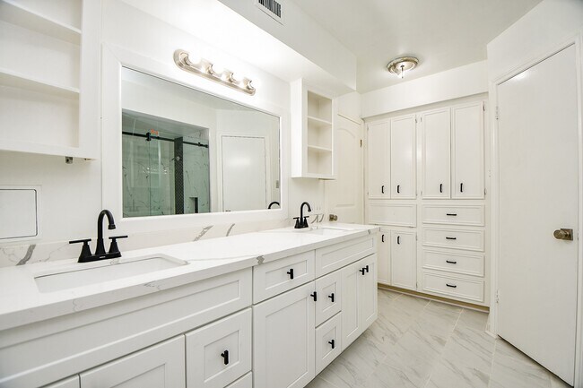 Building Photo - 7714 Teal Run Dr