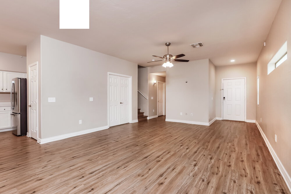 Building Photo - 476 East Placita Rejilla