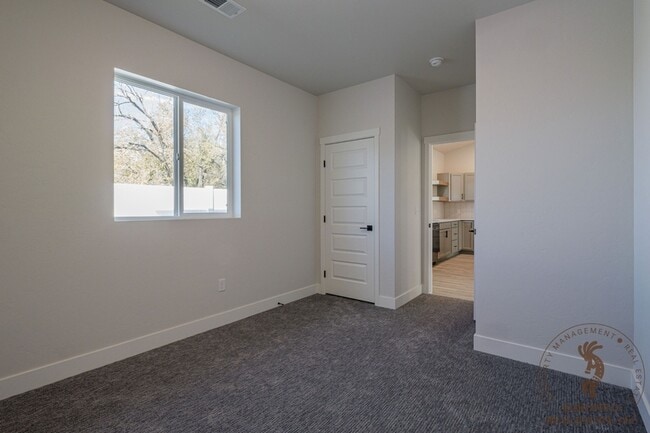 Building Photo - 2466 Revere Rd