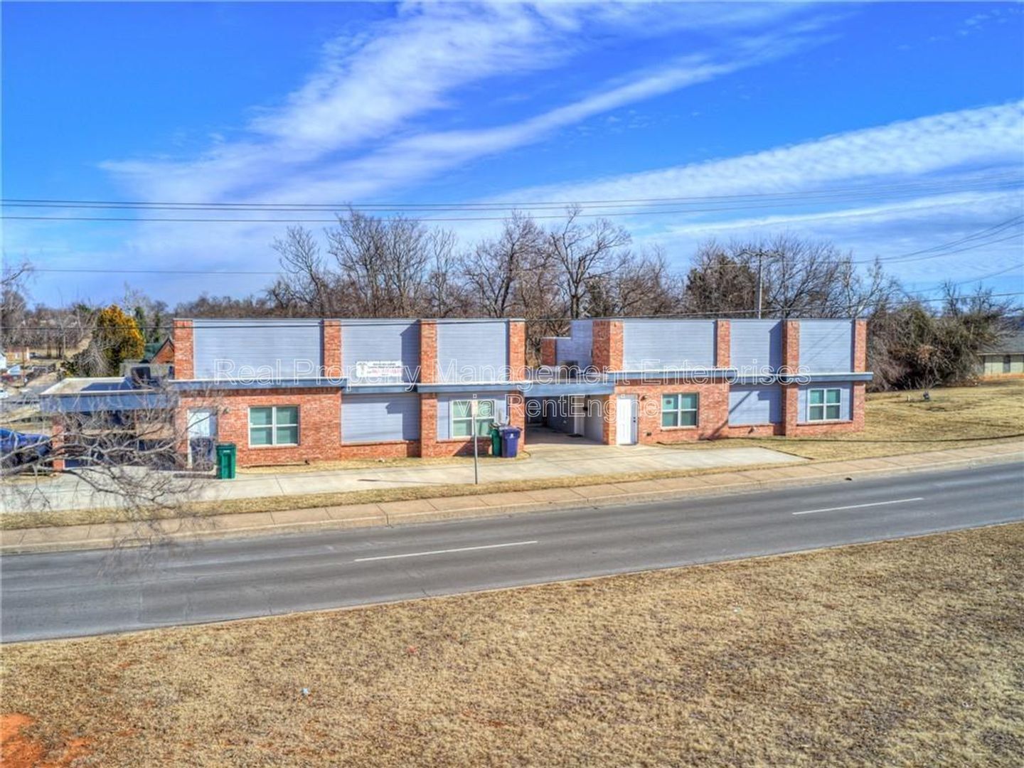 Building Photo - 1300 NE 10th St