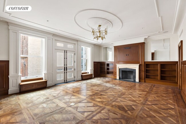Building Photo - 4 E 64th St