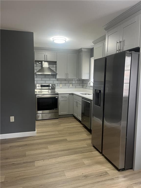 Building Photo - 11 Newcomb St