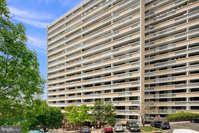 Building Photo - 6101 Edsall Rd