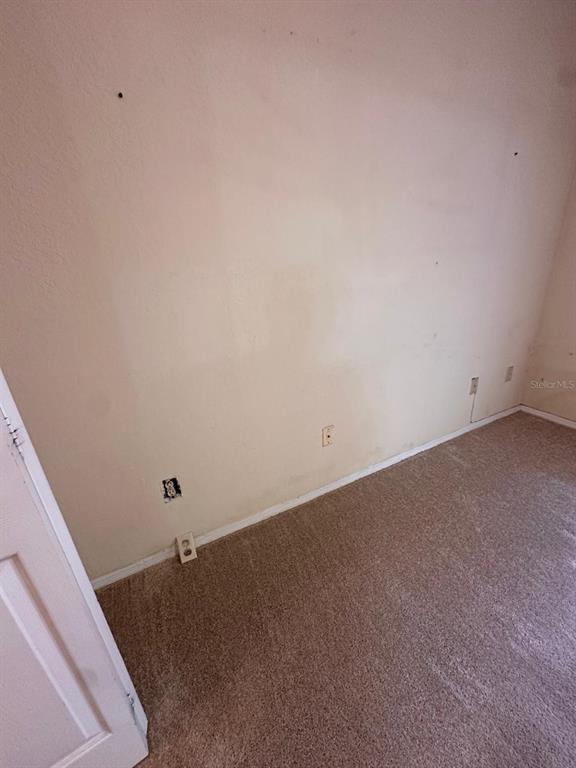 Building Photo - 820 Camargo Way