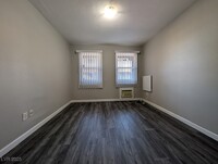 Building Photo - 319 N 11th St