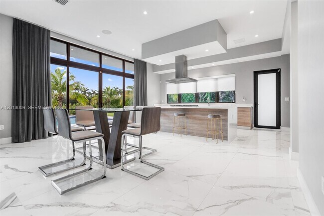 Building Photo - 16529 Botaniko Dr N
