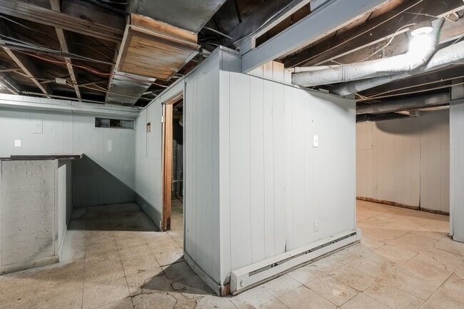 Building Photo - 1346 N Johnson St