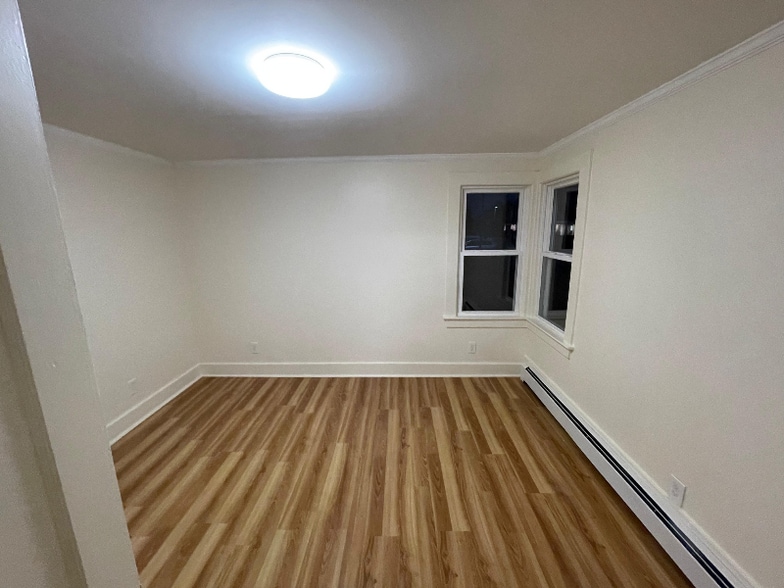 Building Photo - 5 Dartmouth St