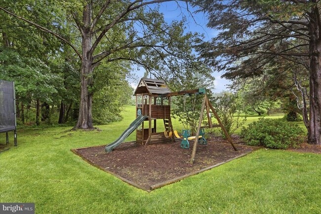 Building Photo - 911 Riva Ridge Dr