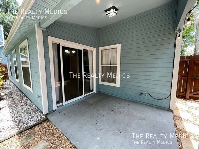 Building Photo - 7733 Fox Knoll Pl