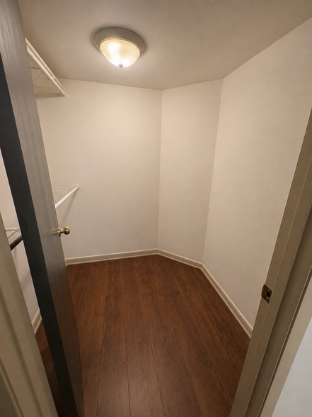 Building Photo - 2135 NE 45th Ave