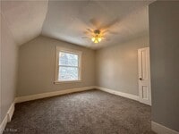 Building Photo - 3233 W 94th St