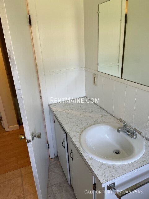 Building Photo - 236 Mt Hope Ave