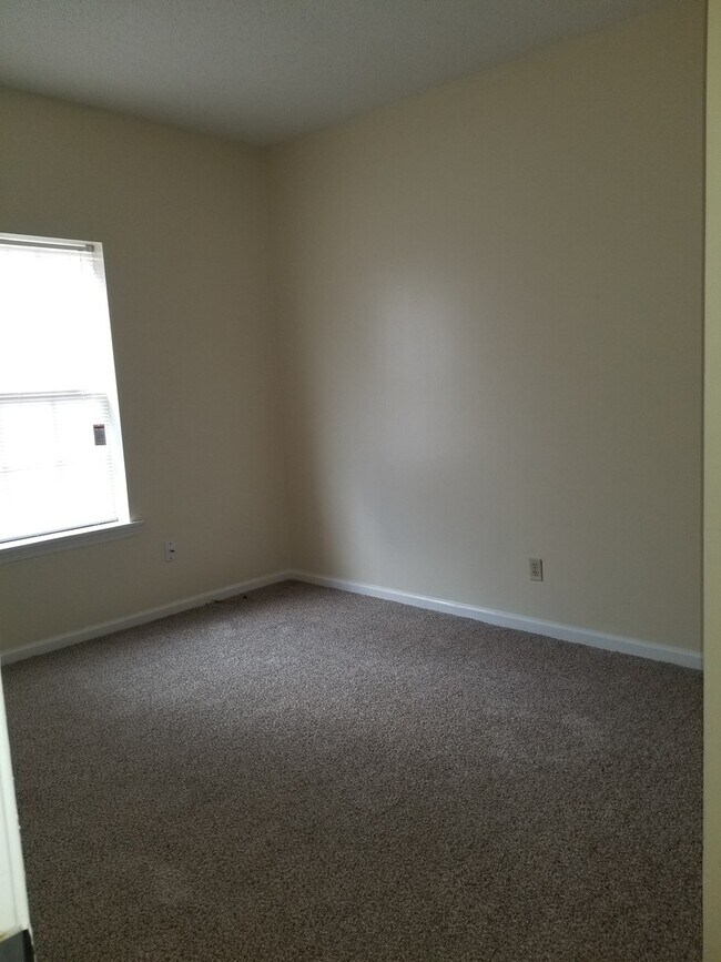 Building Photo - East Park Ave, Enterprise, AL