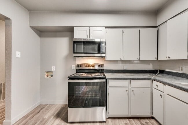Building Photo - 4414 Cinda Ree Ln