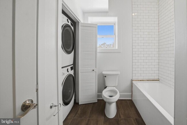 Building Photo - 3626 N 19th St