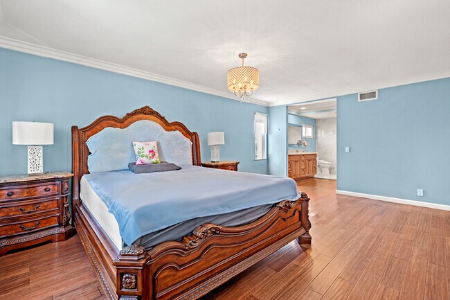 Building Photo - Spacious 4BR Family Retreat w Private Pool