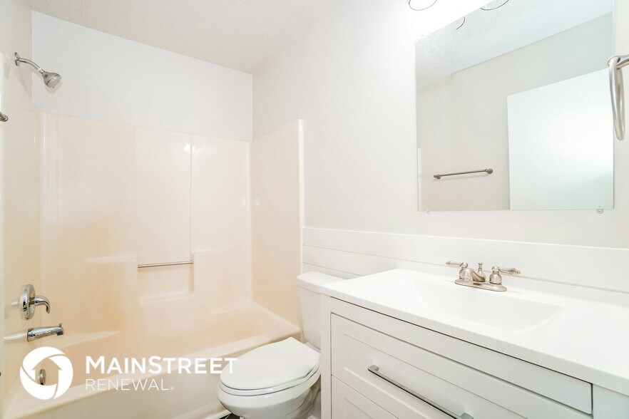 Building Photo - 4008 Thompson Ave