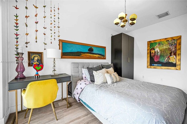 Building Photo - 11304 NW 66th St