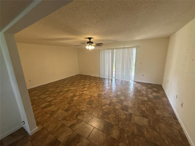 Building Photo - 4401 S Semoran Blvd